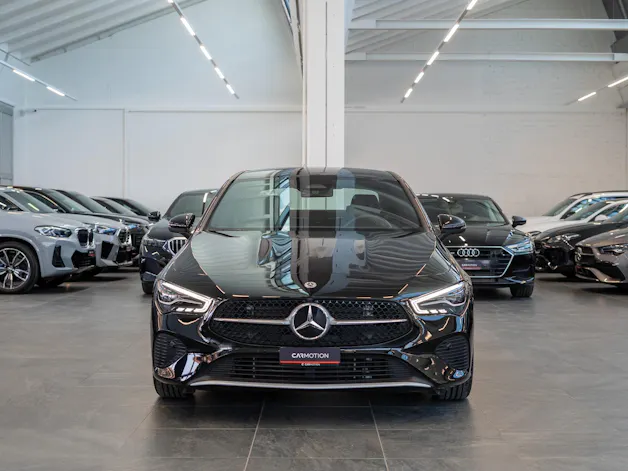 MERCEDES-BENZ CLA 180 Progressive / Facelift / Rückfahrkamera / Sitzheizung