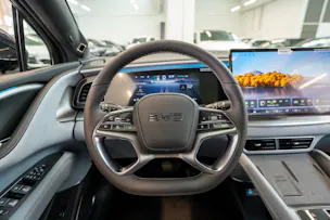 BYD Sealion 7 91,3 kWh Excellence AWD / Panoramadach / Head-Up Display / 360° Kamera
