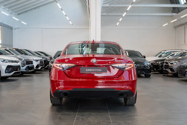 ALFA ROMEO Giulia 2.0 Q4 TI Edition / Memory Sitze / Voll-Leder / Navi