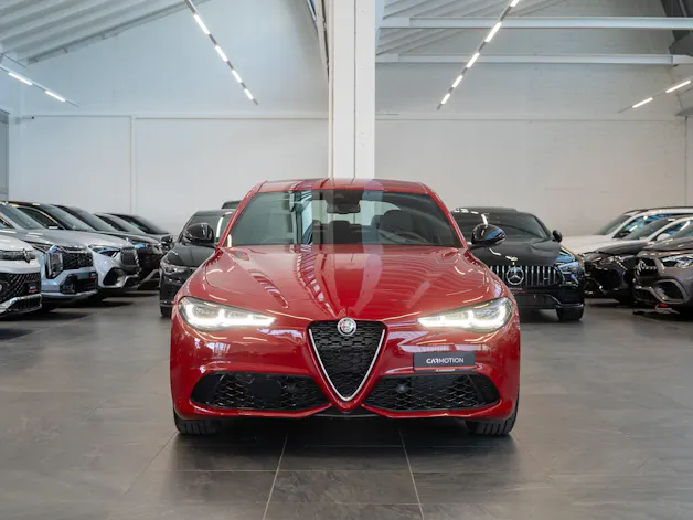 ALFA ROMEO Giulia 2.0 Q4 TI Edition / Memory Sitze / Voll-Leder / Navi
