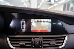 ALFA ROMEO Giulia 2.0 Q4 TI Edition / Memory Sitze / Voll-Leder / Navi