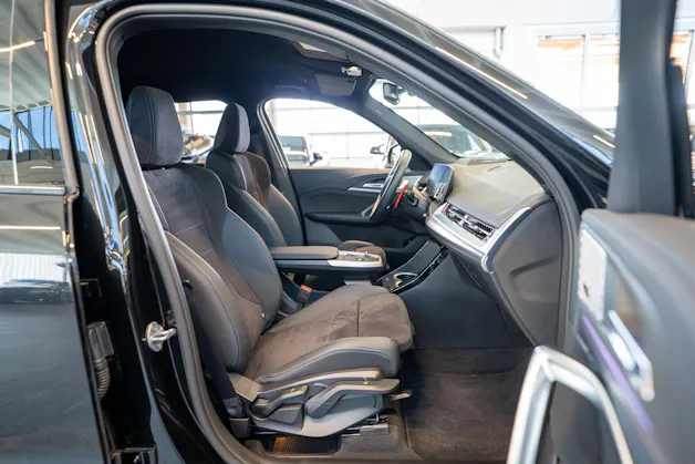 BMW X1 M35i M Sport Pro / 360°Kamera / HeadUp / Harman/Kardon