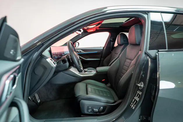 BMW M440i xDrive Gran Coupé M Sport Pro / Glasdach / 360°Kamera / el.Sitze