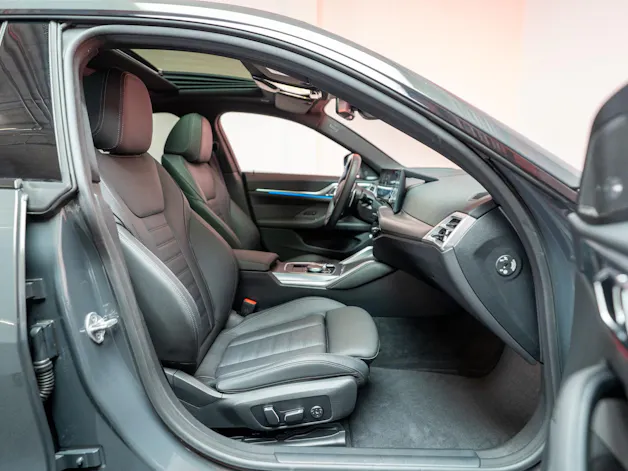 BMW M440i xDrive Gran Coupé M Sport Pro / Glasdach / 360°Kamera / el.Sitze
