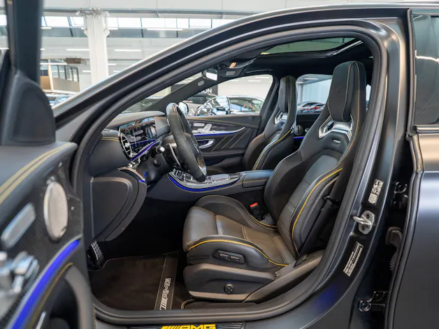 MERCEDES-BENZ E 63 S AMG 4matic+ / Final Edition 1 of 999 / Panorama-Schiebedach / Head-Up Display / Burmester