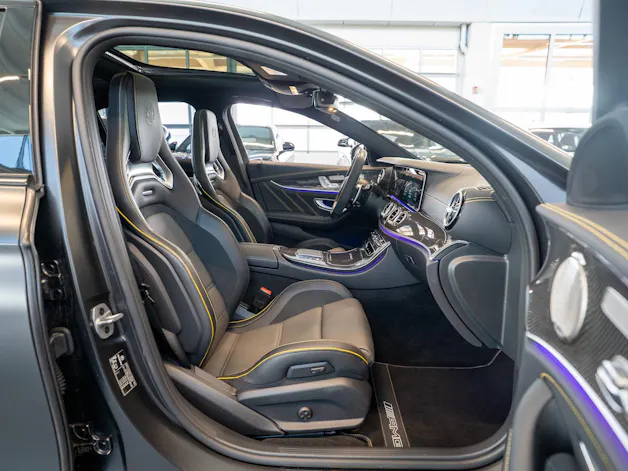 MERCEDES-BENZ E 63 S AMG 4matic+ / Final Edition 1 of 999 / Panorama-Schiebedach / Head-Up Display / Burmester