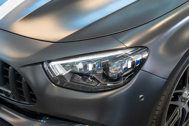 MERCEDES-BENZ E 63 S AMG 4matic+ / Final Edition 1 of 999 / Panorama-Schiebedach / Head-Up Display / Burmester