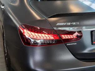 MERCEDES-BENZ E 63 S AMG 4matic+ / Final Edition 1 of 999 / Panorama-Schiebedach / Head-Up Display / Burmester
