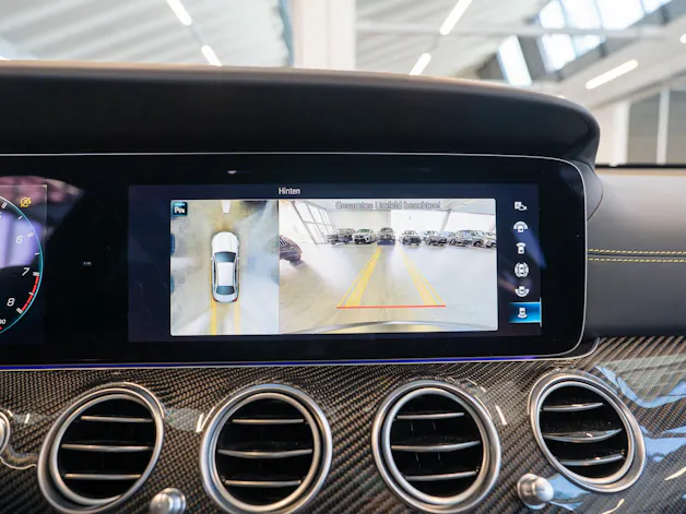 MERCEDES-BENZ E 63 S AMG 4matic+ / Final Edition 1 of 999 / Panorama-Schiebedach / Head-Up Display / Burmester