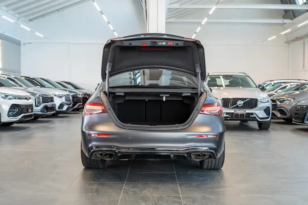 MERCEDES-BENZ E 63 S AMG 4matic+ / Final Edition 1 of 999 / Panorama-Schiebedach / Head-Up Display / Burmester