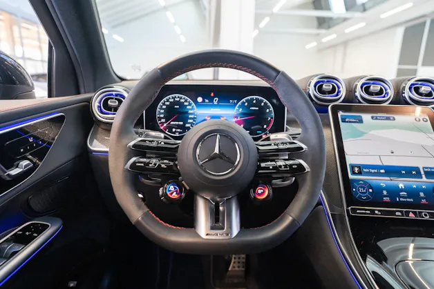 MERCEDES-BENZ GLC 43 AMG 4matic / Facelift / 360°Grad / Ambientebeleuchtung