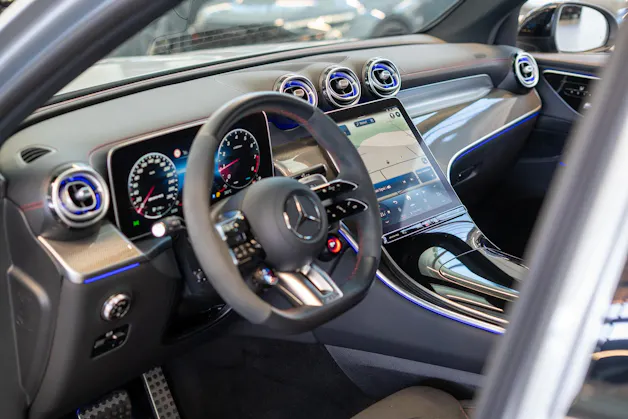 MERCEDES-BENZ GLC 43 AMG 4matic / Facelift / 360°Grad / Ambientebeleuchtung