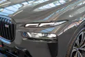 BMW X7 xDrive 48V M60i M Sport / 23" Felgen / Iconic Glow / Head-Up Display / Panorama-Schiebedach