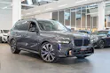 BMW X7 xDrive 48V M60i M Sport / 23" Felgen / Iconic Glow / Head-Up Display / Panorama-Schiebedach