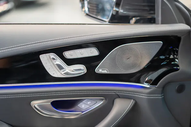 MERCEDES-BENZ AMG GT 63 S 4matic+ / Panorama-Schiebedach / Head-Up Display / Burmester