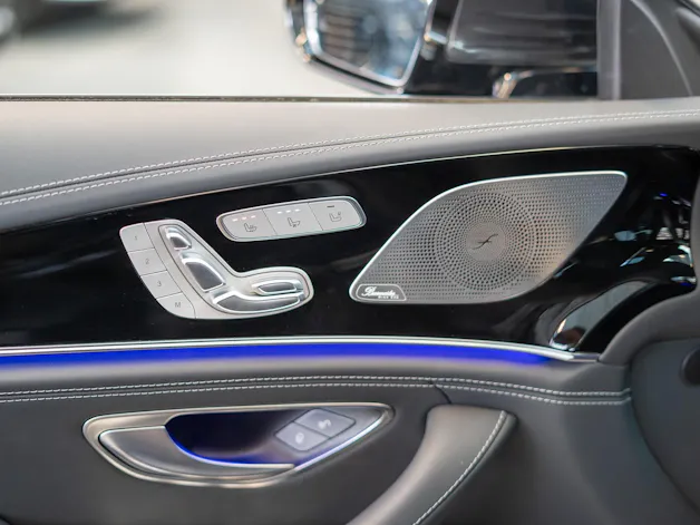 MERCEDES-BENZ AMG GT 63 S 4matic+ / Panorama-Schiebedach / Head-Up Display / Burmester