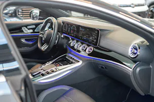 MERCEDES-BENZ AMG GT 63 S 4matic+ / Panorama-Schiebedach / Head-Up Display / Burmester