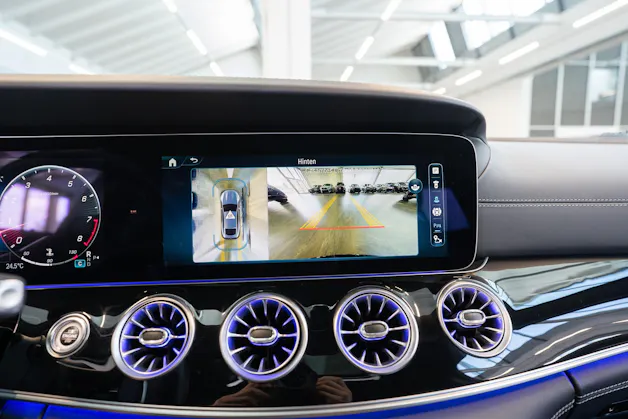 MERCEDES-BENZ AMG GT 63 S 4matic+ / Panorama-Schiebedach / Head-Up Display / Burmester