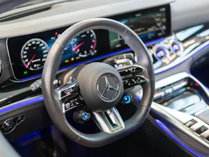 MERCEDES-BENZ AMG GT 63 S 4matic+ / Panorama-Schiebedach / Head-Up Display / Burmester
