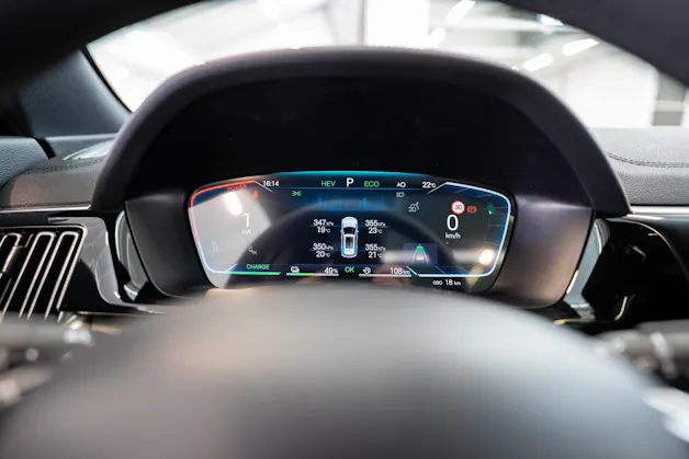 BYD Seal U DM-i Design AWD / Panorama / Head-Up Display / 360° Kamera
