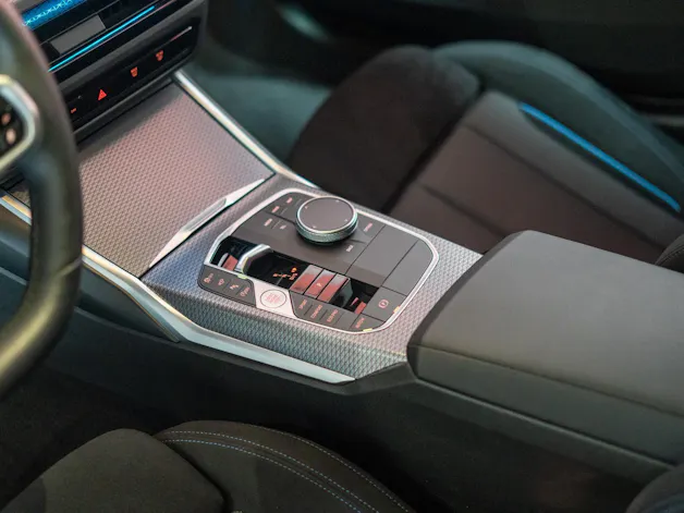BMW 320i M Sport SAG / 360°Kamera / HeadUp / el.Heckklappe