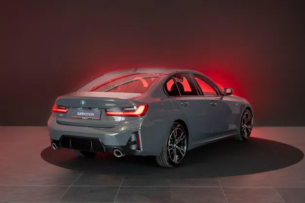 BMW 320i M Sport SAG / 360°Kamera / HeadUp / el.Heckklappe
