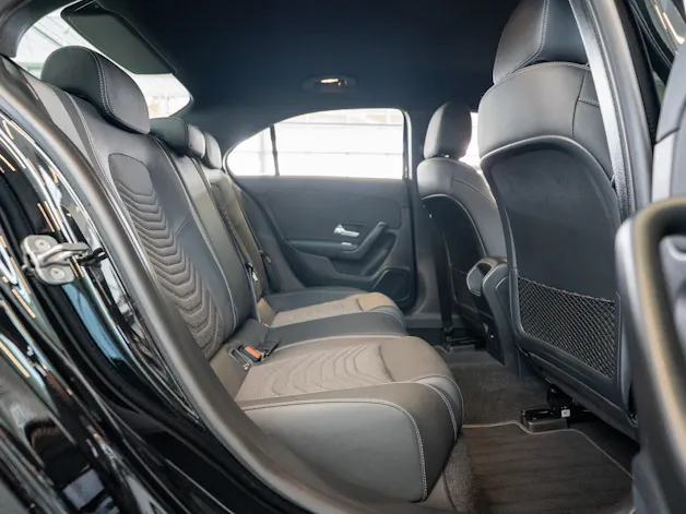 MERCEDES-BENZ A 180 Progressive Limousine / Facelift / Rückfahrkamera / Sitzheizung