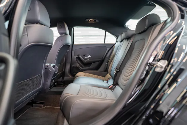 MERCEDES-BENZ A 180 Progressive Limousine / Facelift / Rückfahrkamera / Sitzheizung