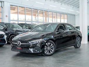MERCEDES-BENZ A 180 Progressive Limousine / Facelift / Rückfahrkamera / Sitzheizung