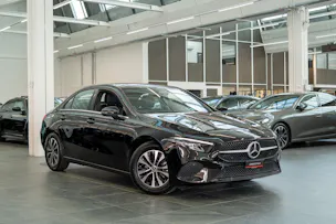 MERCEDES-BENZ A 180 Progressive Limousine / Facelift / Rückfahrkamera / Sitzheizung