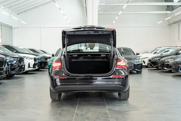 MERCEDES-BENZ A 180 Progressive Limousine / Facelift / Rückfahrkamera / Sitzheizung