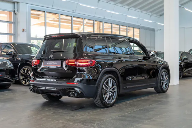 MERCEDES-BENZ GLB 35 AMG 4matic / Facelift / 360°Kamera / AHK