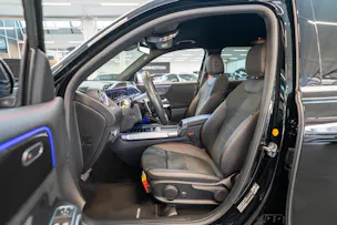 MERCEDES-BENZ GLB 35 AMG 4matic / Facelift / 360°Kamera / AHK