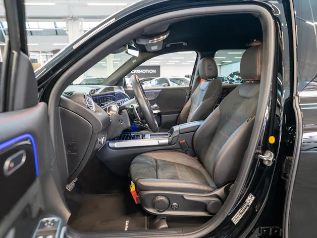 MERCEDES-BENZ GLB 35 AMG 4matic / Facelift / 360°Kamera / AHK