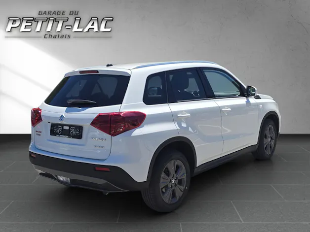 Suzuki Vitara 1.4 Boosterjet Compact + Automatic