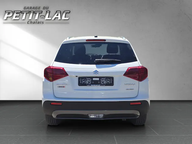 Suzuki Vitara 1.4 Boosterjet Compact + Automatic