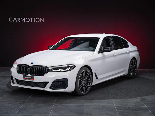 BMW 530i xDrive SAG M-Sport / Alcantara Sitze / Rückfahrkamera / El.Sitze / Ambientebeleuchtung