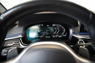 BMW 530i xDrive SAG M-Sport / Rückfahrkamera / El.Sitze / Ambientebeleuchtung