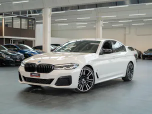 BMW 530i xDrive SAG M-Sport / Rückfahrkamera / El.Sitze / Ambientebeleuchtung