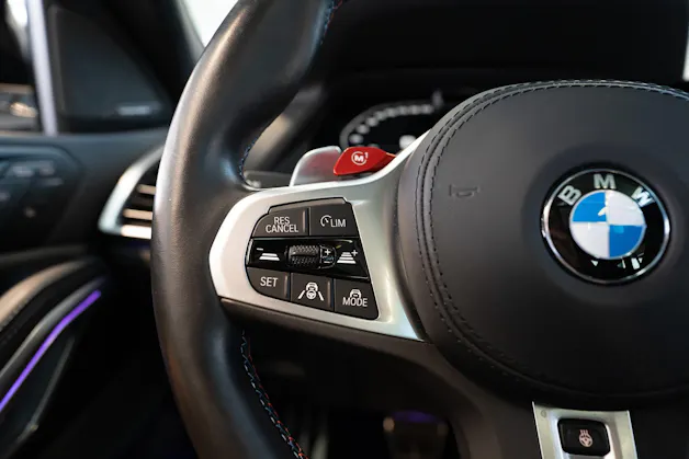 BMW X6 M Competition / Panorama / 360°Kamera / HeadUp