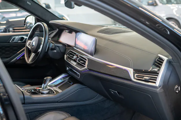 BMW X6 M Competition / Panorama / 360°Kamera / HeadUp