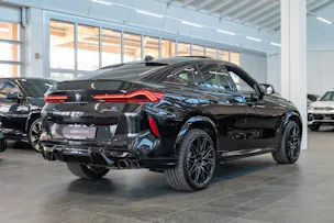 BMW X6 M Competition / Panorama / 360°Kamera / HeadUp