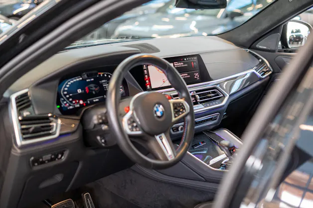 BMW X6 M Competition / Panorama / 360°Kamera / HeadUp