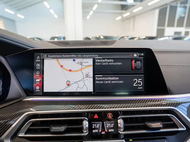 BMW X6 M Competition / Panorama / 360°Kamera / HeadUp