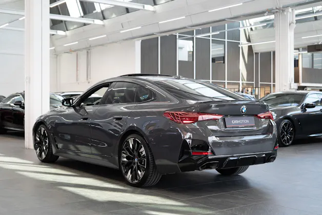 BMW M440i xDrive Gran Coupé / LCI / Panorama-Schiebedach / Head-Up Display