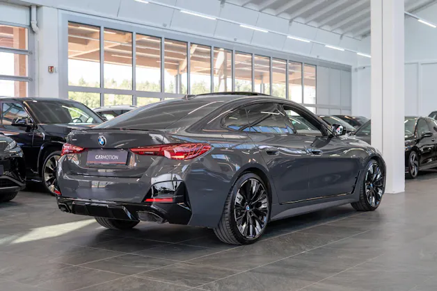BMW M440i xDrive Gran Coupé / LCI / Panorama-Schiebedach / Head-Up Display