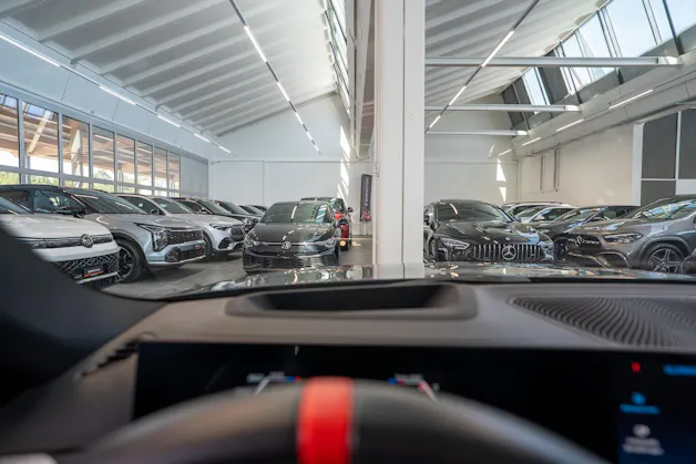 BMW M440i xDrive Gran Coupé / LCI / Panorama-Schiebedach / Head-Up Display