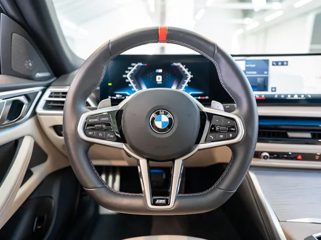 BMW M440i xDrive Gran Coupé / LCI / Panorama-Schiebedach / Head-Up Display