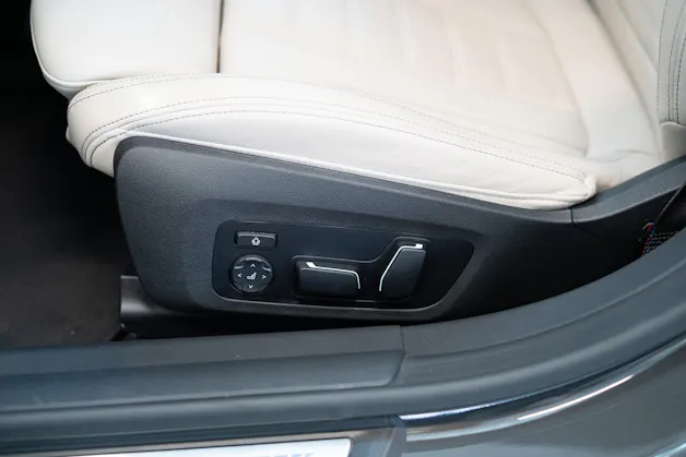 BMW M440i xDrive Gran Coupé / LCI / Panorama-Schiebedach / Head-Up Display