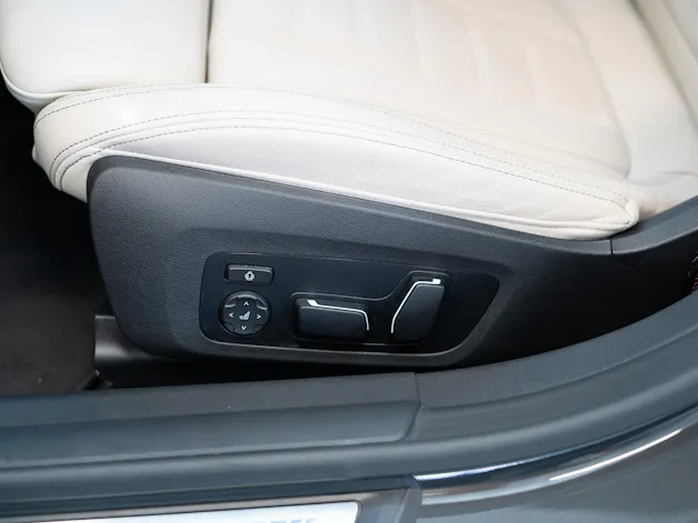 BMW M440i xDrive Gran Coupé / LCI / Panorama-Schiebedach / Head-Up Display